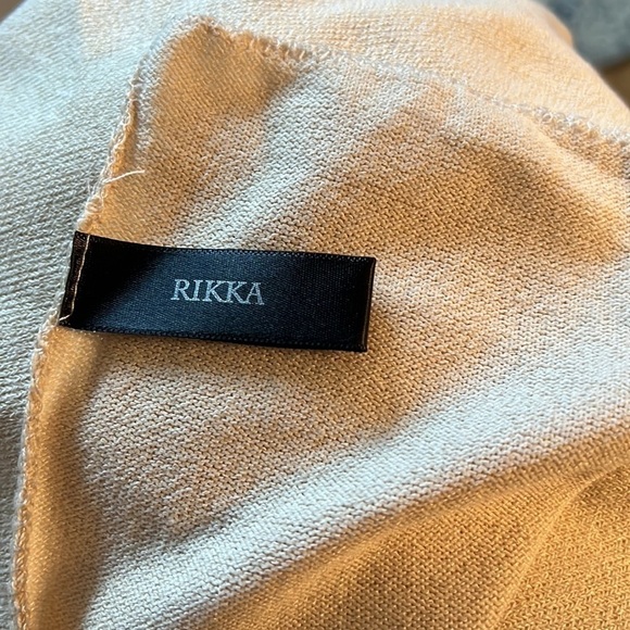 RIKKA 100% Viscose beige long unisex scarf - Picture 3 of 6